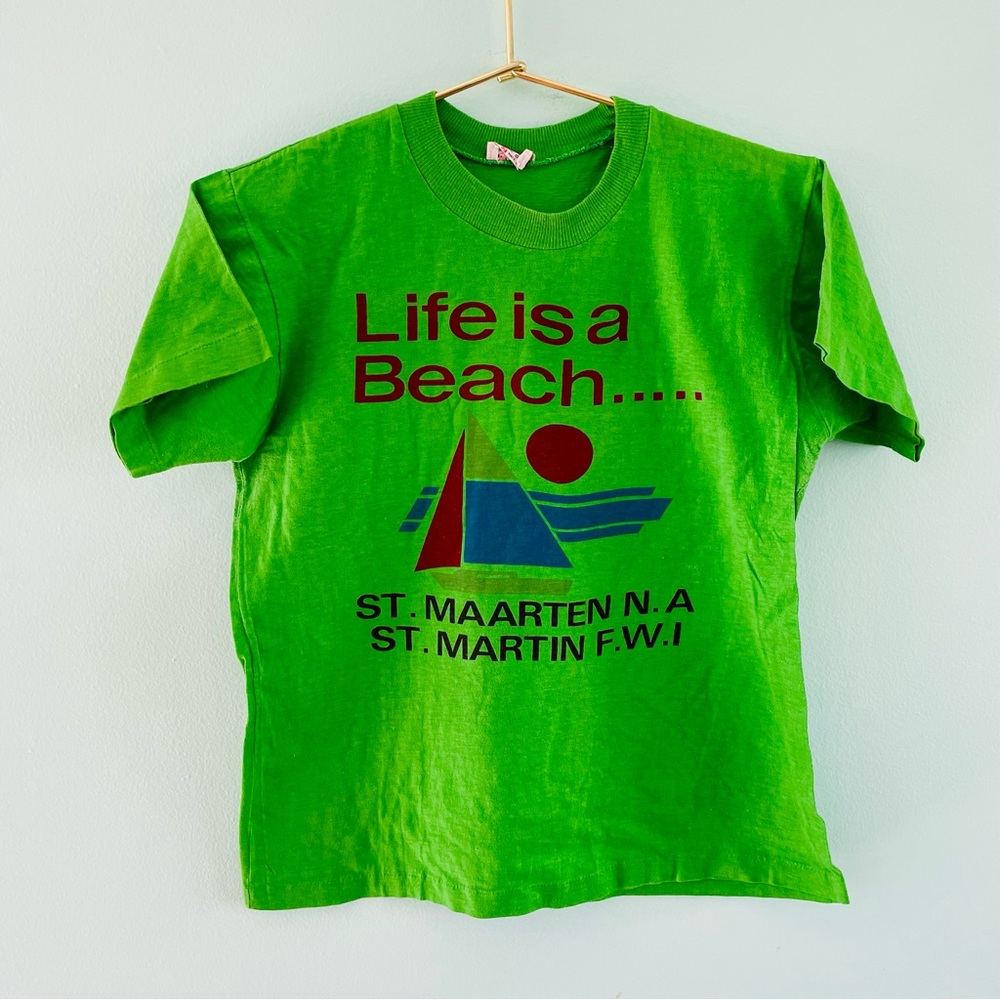 Vintage Life is a Beach Shirt 80s St. Maarten VTG